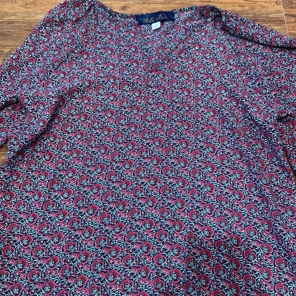 NWOT Floral dark green and pink blouse ! - Picture 3 of 6